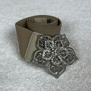 Vintage Retro Stretch Belt size S/M Wide Beige Elastic Silver Rhinestone Flower